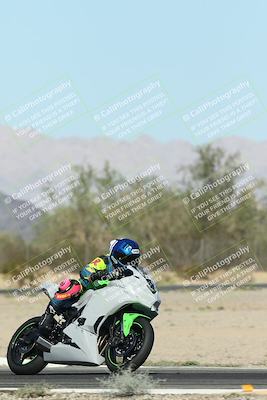 media/Oct-30-2025-Racers Edge (Thu) [[dabbdaf680]]/3-B Group/Session 5 (Turn 6)/